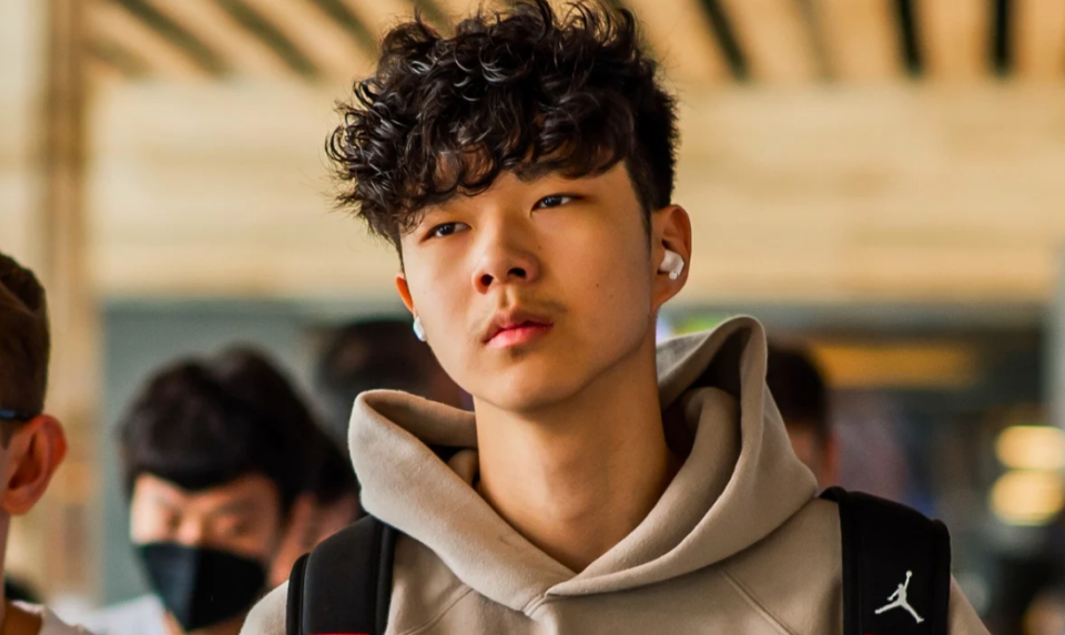 稿件正大光明