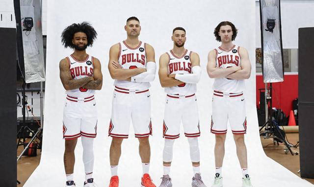 关于芝加哥公牛训练开放日,转会期防线松动引欢呼,全明星赛在即,年轻球员得到机会的信息 关于芝加哥公牛训练开放日,转会期防线松动引欢呼,全明星赛在即,年轻球员得到机会的信息